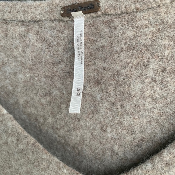 Free People Sweater Soft Tan Champange - Picture 2 of 3